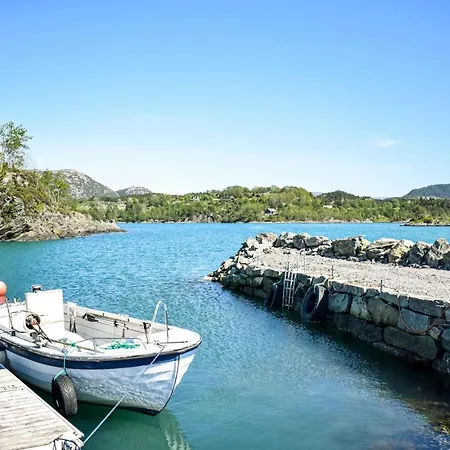 4 Bedroom In * Valevåg