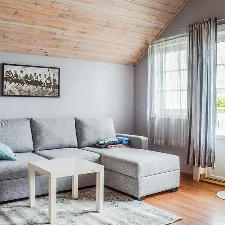 4 Bedroom In בית נופש *