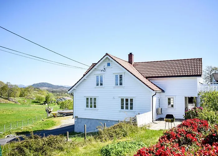 Casa de Férias Lovely In With Wifi Valevåg